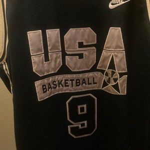Vintage dream team jersey. This is the 9# edition with black and gold.